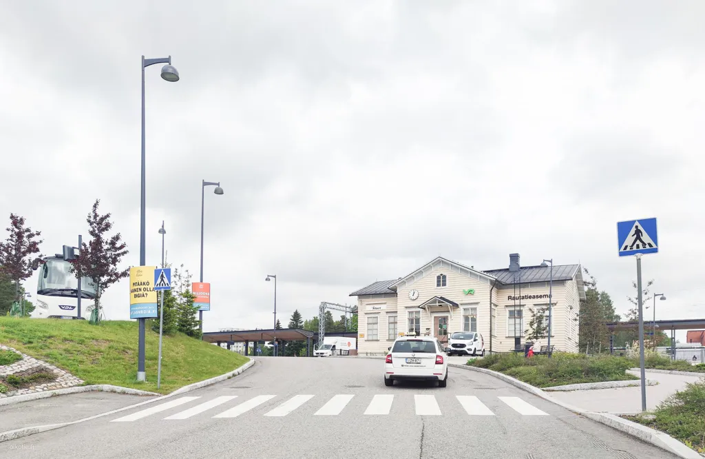 Välivaade - Bright Apartment with Balcony in Järvenpää Centre