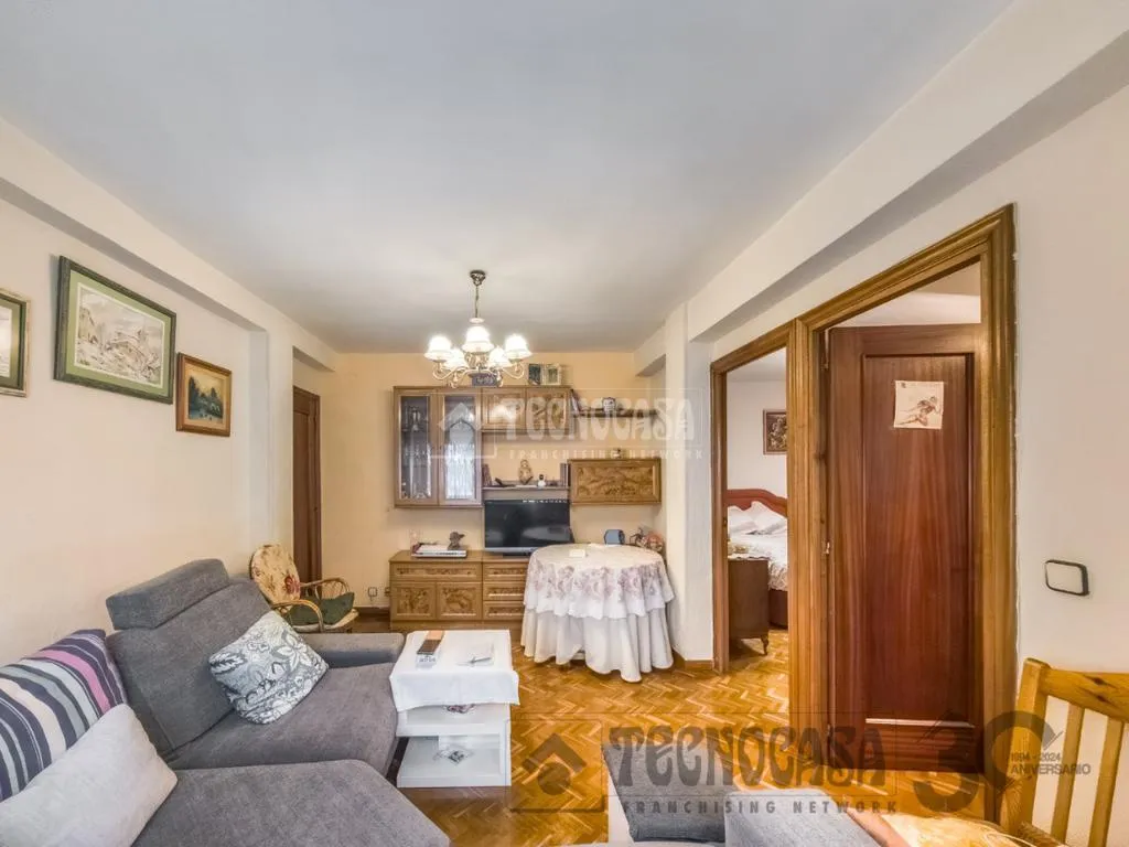 Elutuba - Flat with Nuda Propiedad in Ciudad Lineal