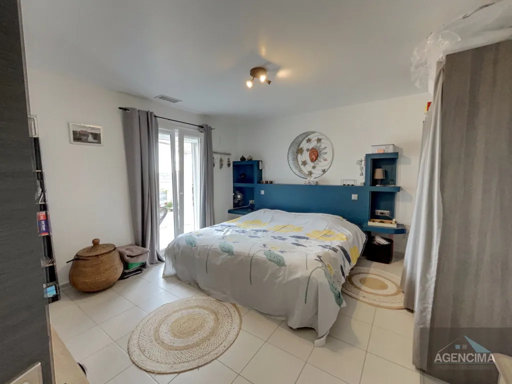 Chambres - Villa 4 Faces avec Piscine et Jardin à Proximité