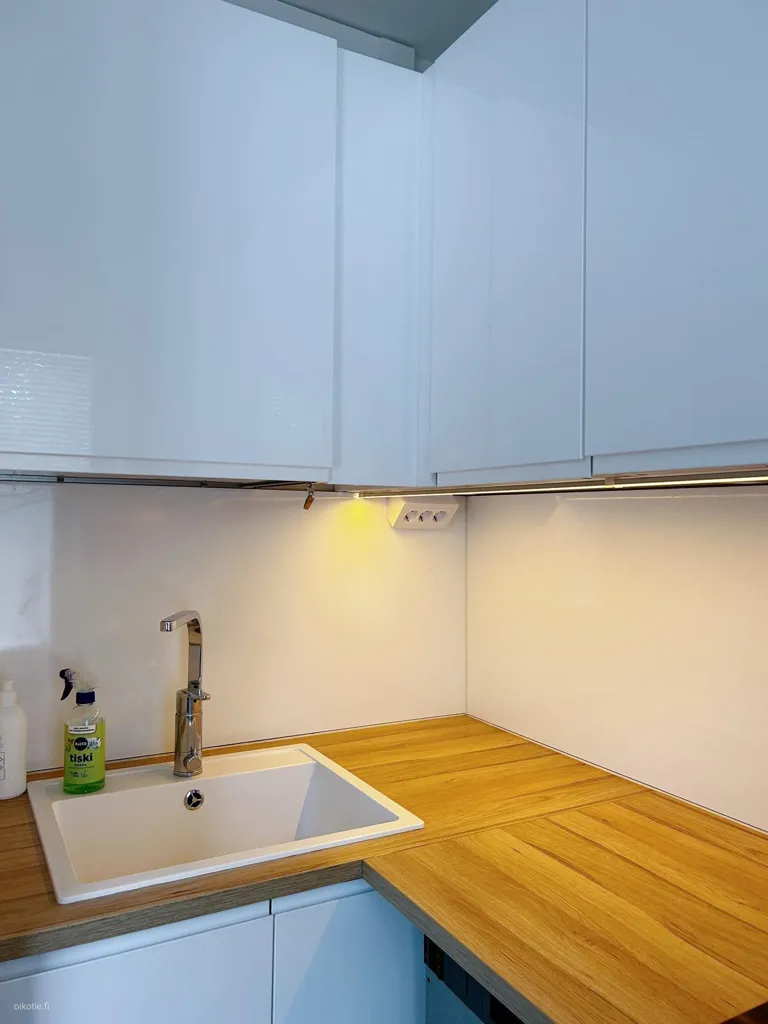 Cucina - Modern Studio with Balcony in Puotila, Helsinki