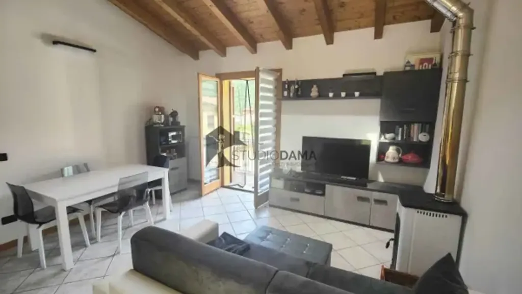Soggiorno - Duplex with Terrace in Vobarno Centre