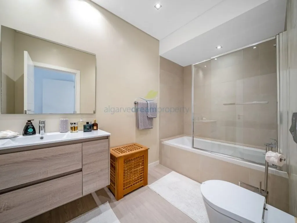 Salles de bain - Luxury Semidetached House with Pool in Albufeira