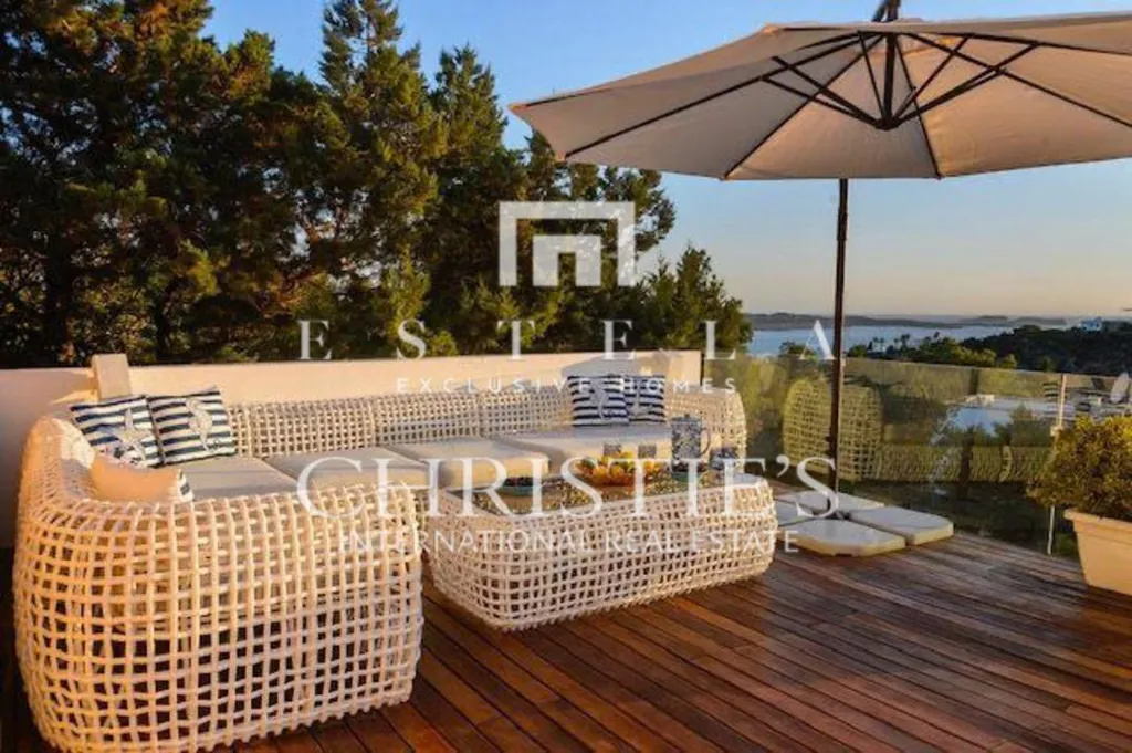 Terrass - Detached House with Infinity Pool in Cala Salada