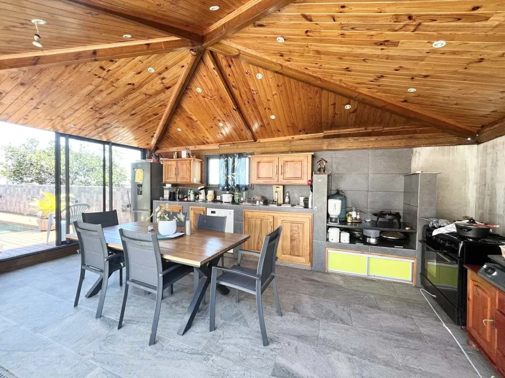 Sala da pranzo - Modern Villa with Sea View in Bois de Nèfles