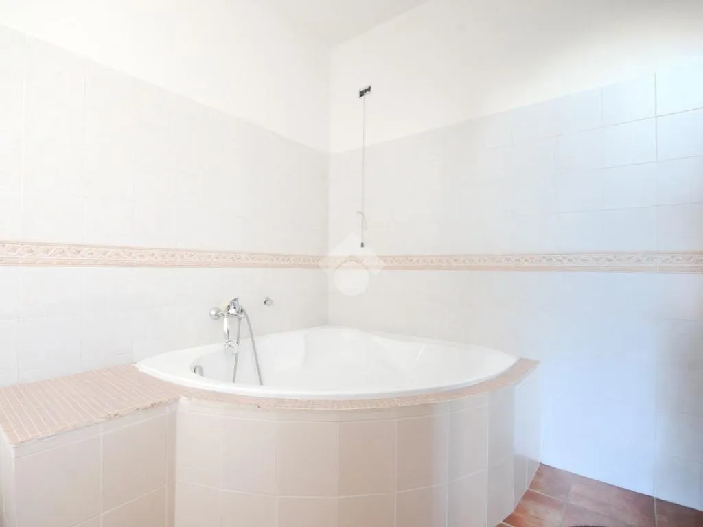 Bagni - Independent Villa with Pool in Roseto degli Abruzzi