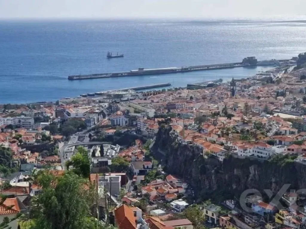 Luxury House with Pool in Funchal, Madeira
