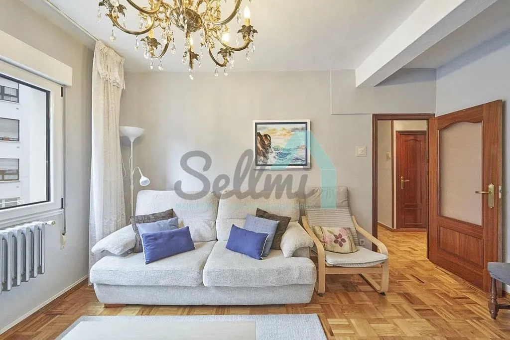 Soggiorno - Furnished Flat with Study Spaces in Oviedo