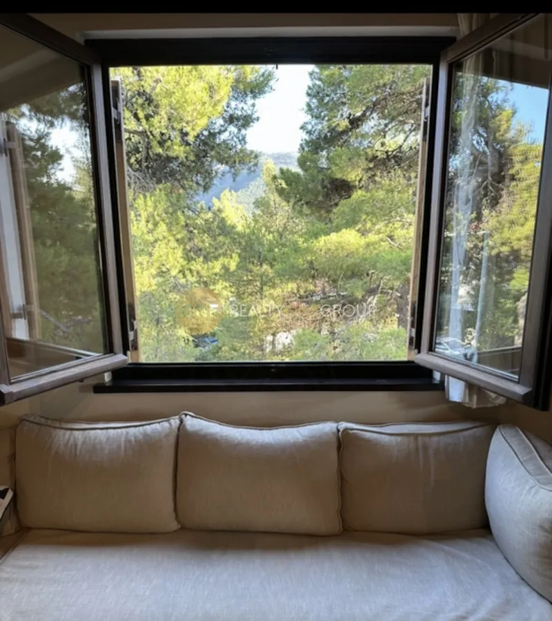 Séjour - Modernised Mezzanine in Dionysos Centre