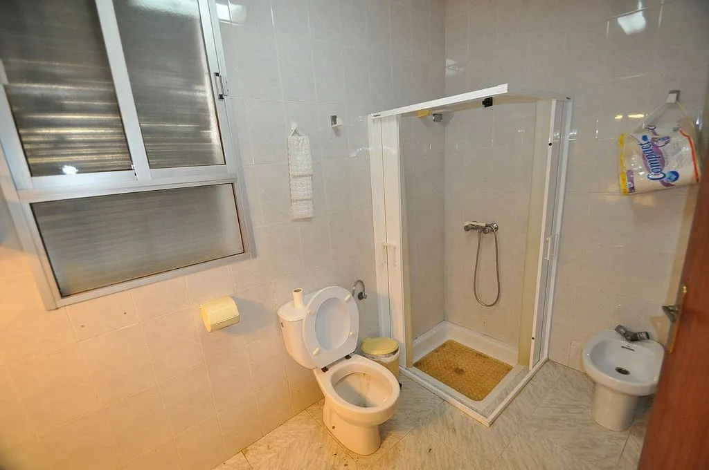 Vannitoad - 6-Bedroom House with Terrace in Pinós