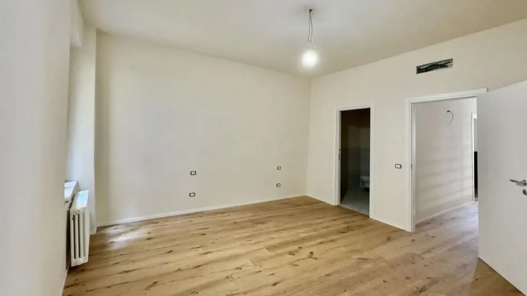 Pièces - Terraced House with Independent Access in Lucca