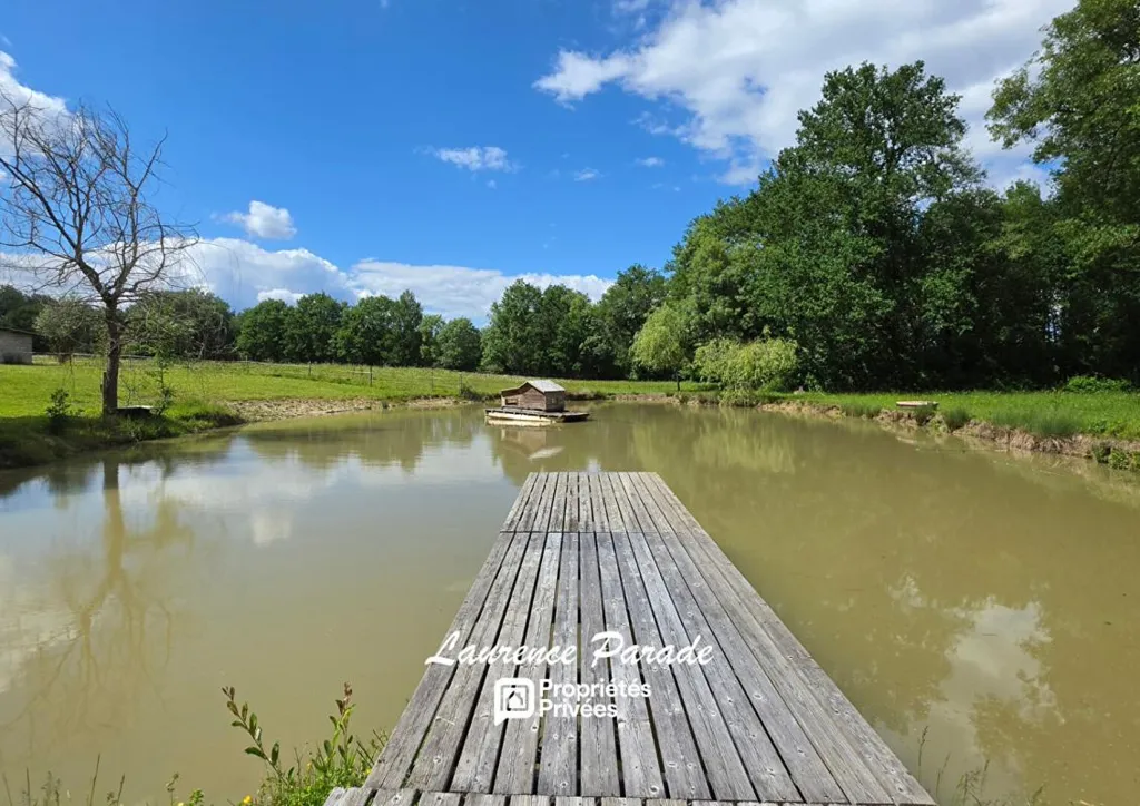 Jardin - Propriété de Charme avec Gîte et Hangar en Campagne