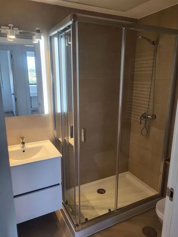 Salles de bain - Apartment with Pool and Terrace in Valdebebas