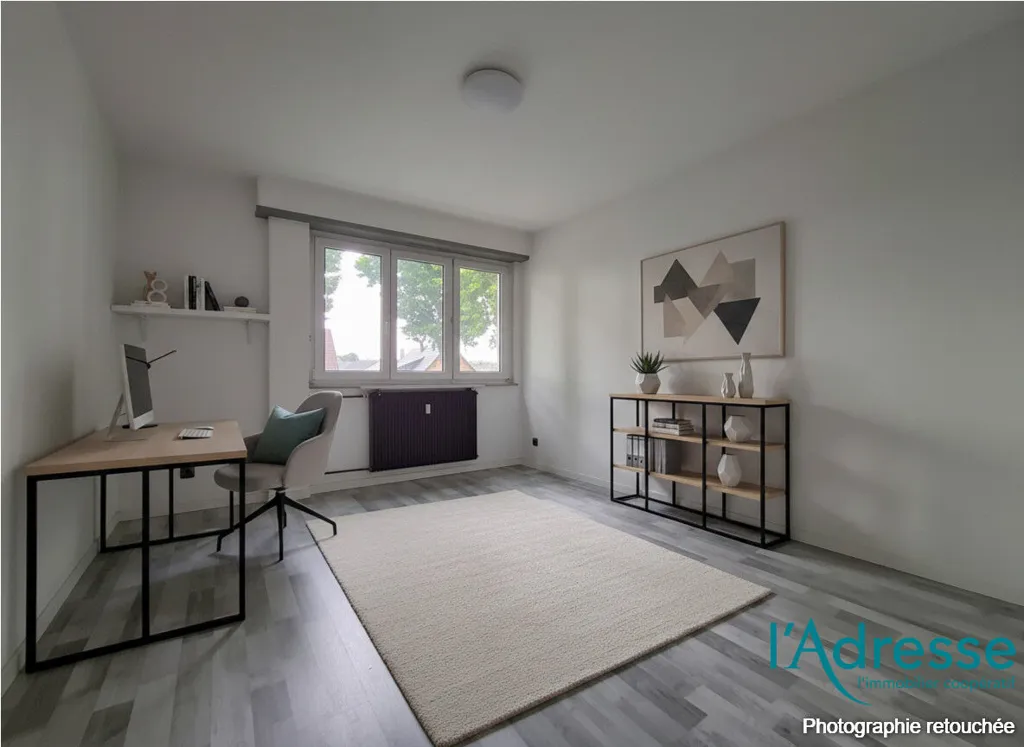 Bureau - Appartement avec Balcon et Garage près de l'Autoroute à Strasbourg