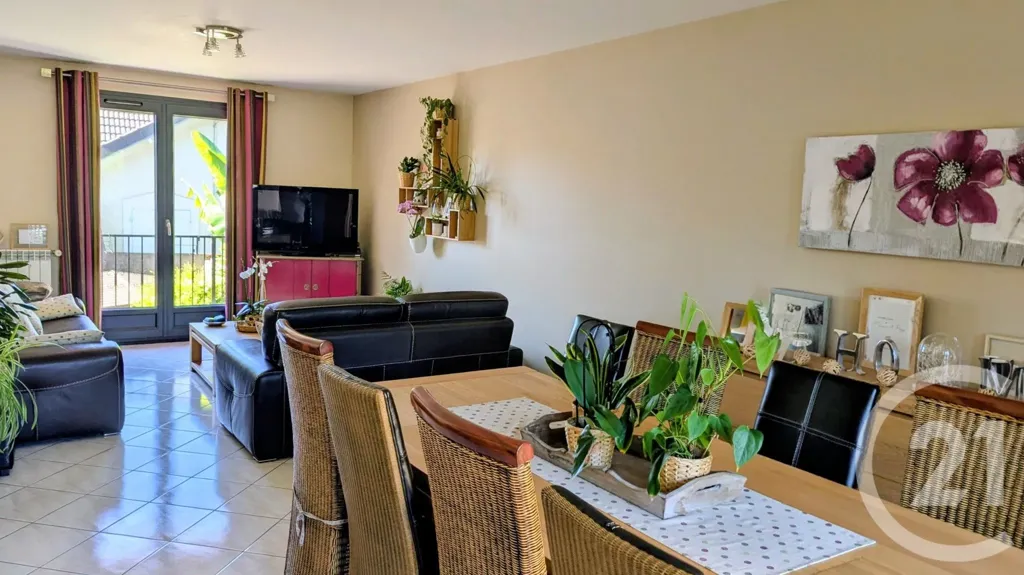 Sala da pranzo - Charming House with Garden in Champigny-sur-Marne