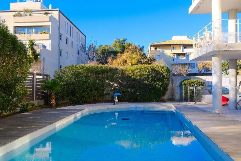 Piscina - New Build Apartments with Private Pool in Marseille