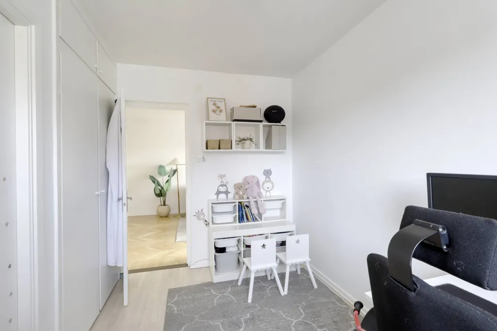 Office - Apartment with Balcony in Kortedala, Göteborg