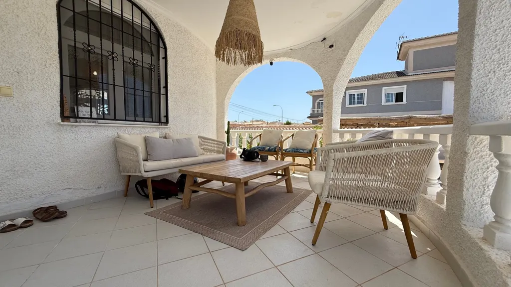 Terrasse - Nordic-Style Villa with Pool in Costa Blanca