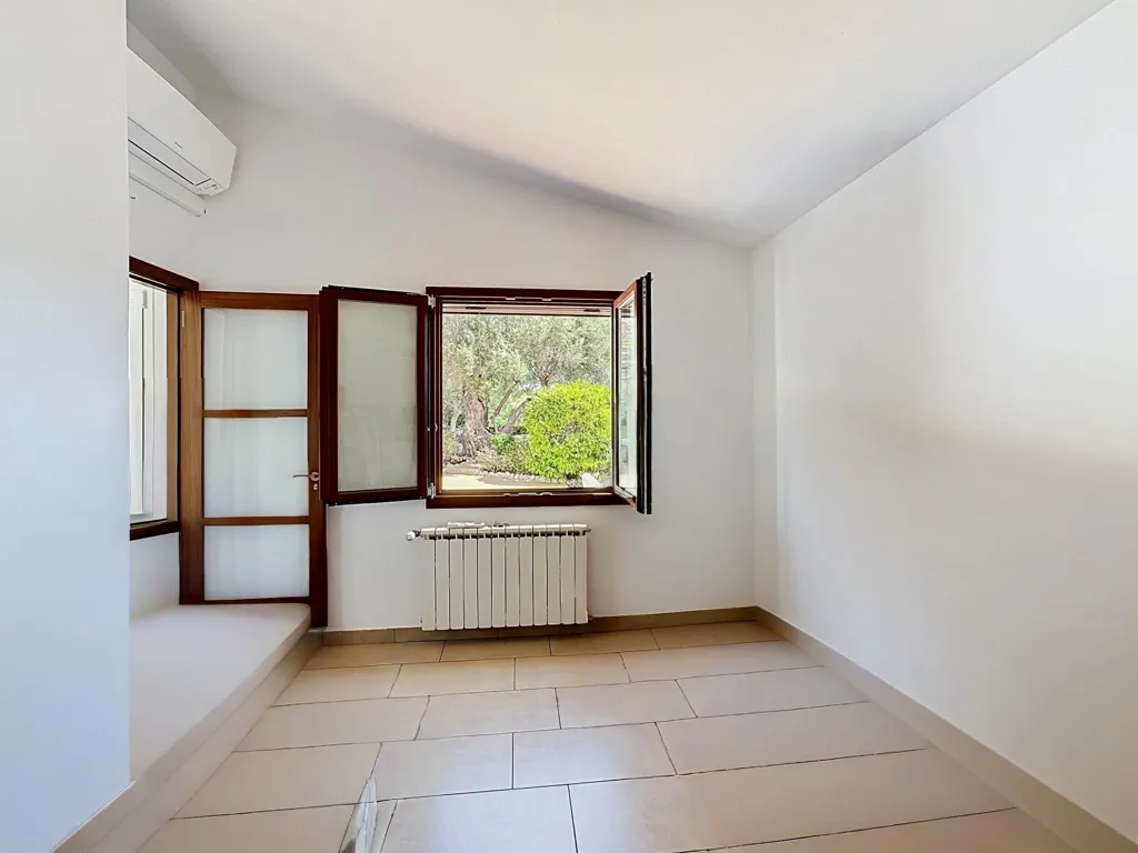 Toad - Renovated Mediterranean House with Pool in Maó