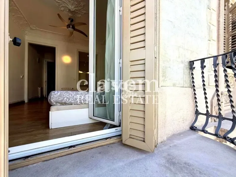 Rõdu - Characterful Apartment with Balcony in L'Esquerra de l'Eixample