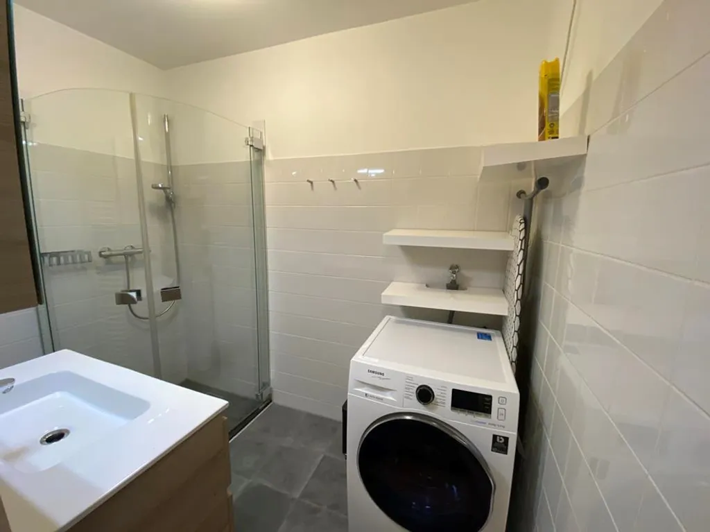 Salles de bain - Apartment with Balcony in Amsterdam-Oost