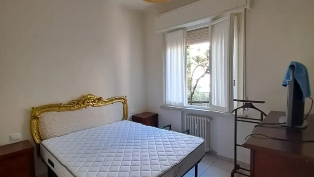 Bedrooms - Rented Flat with Garden in Parma
