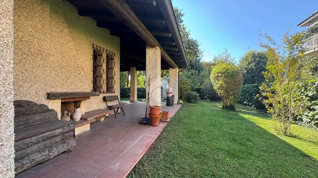 Terrass - Traditional Villa with Garden in Rubiera