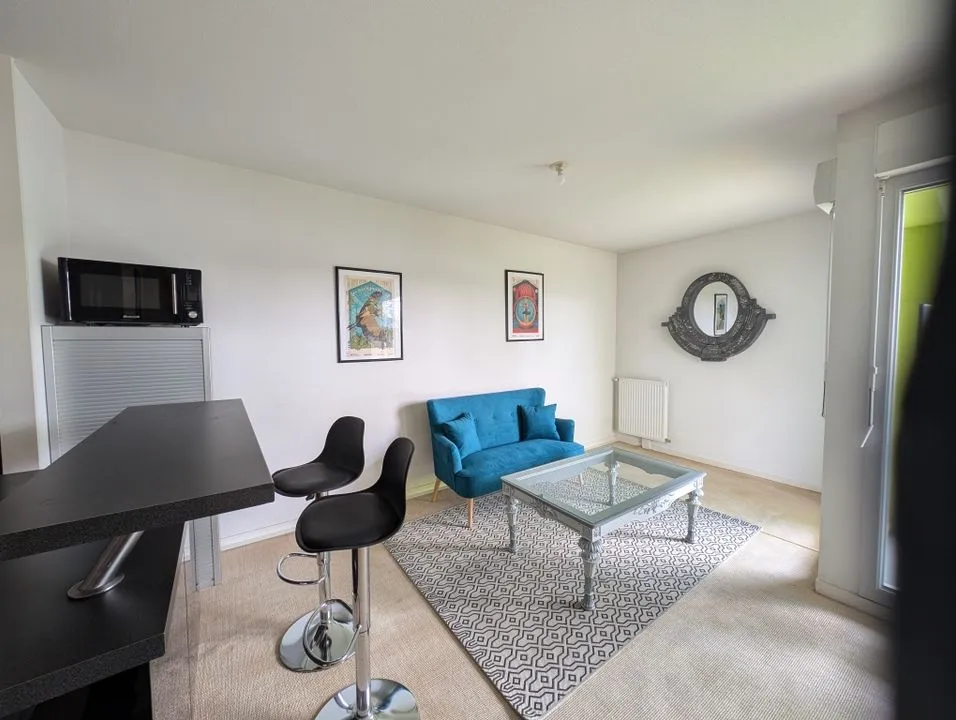 Séjour - Appartement T3 avec Balcon à Nantes