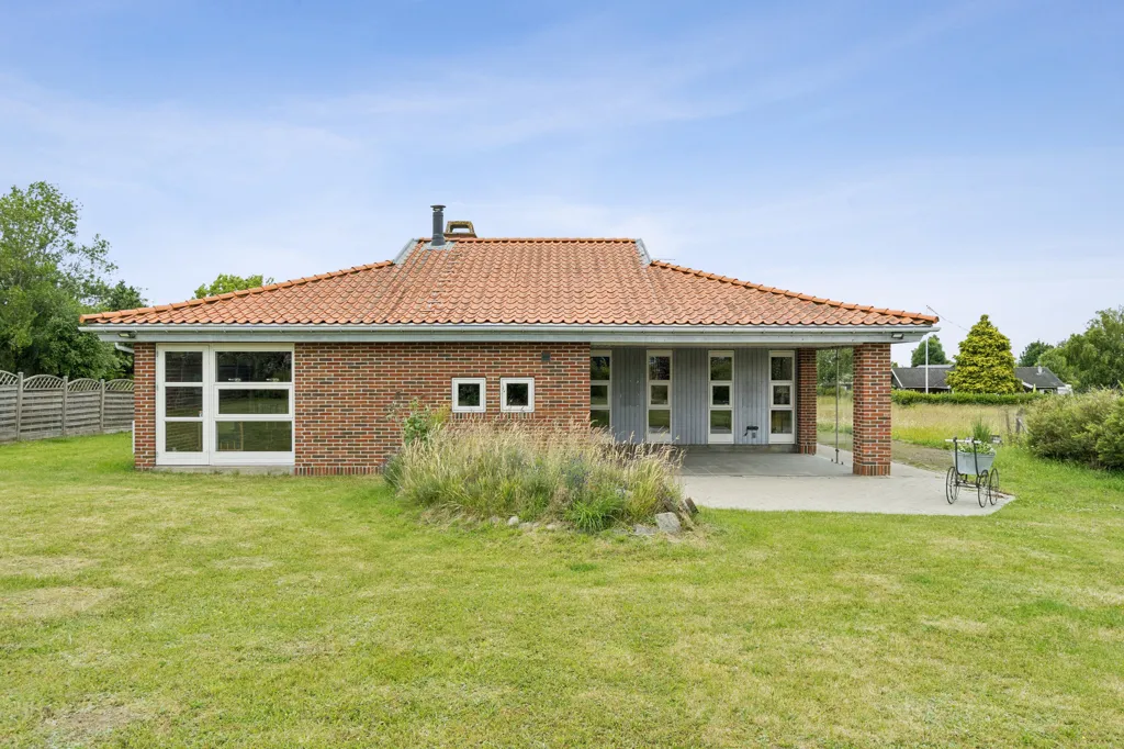 Exterior - 1979 Summerhouse with Garden in Karrebæksminde