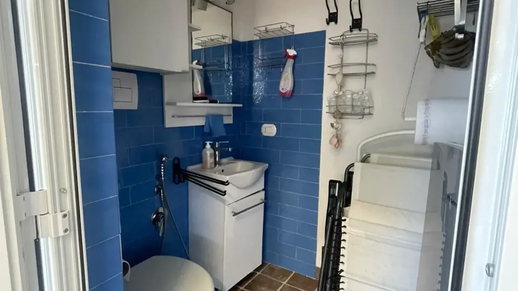 Salles de bain - Rustic Villa with Sea View in Scario