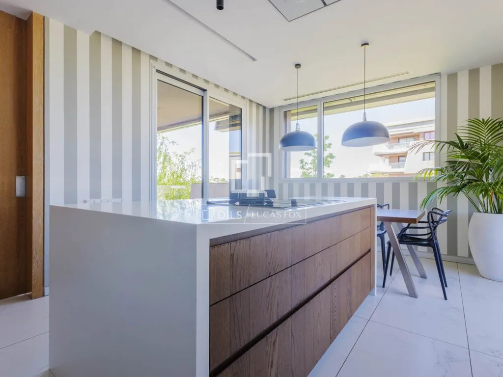 Kitchen - Luxury Apartment with Golf Course Views in La Finca