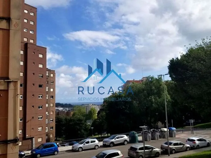 Student-Friendly Flat near Santander Universities