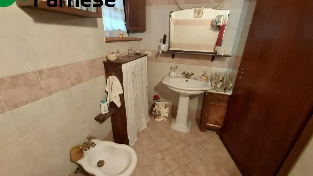 Vannitoad - Rustic Home with Historic Charm in Travo