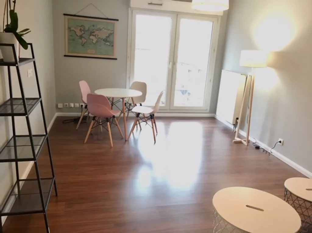Söögituba - 2-Bedroom Apartment with Balcony in Strasbourg