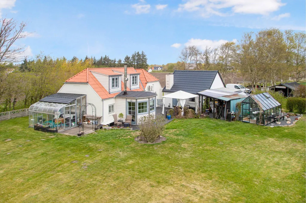 6-toaline maja asukohas Frederikshavn
