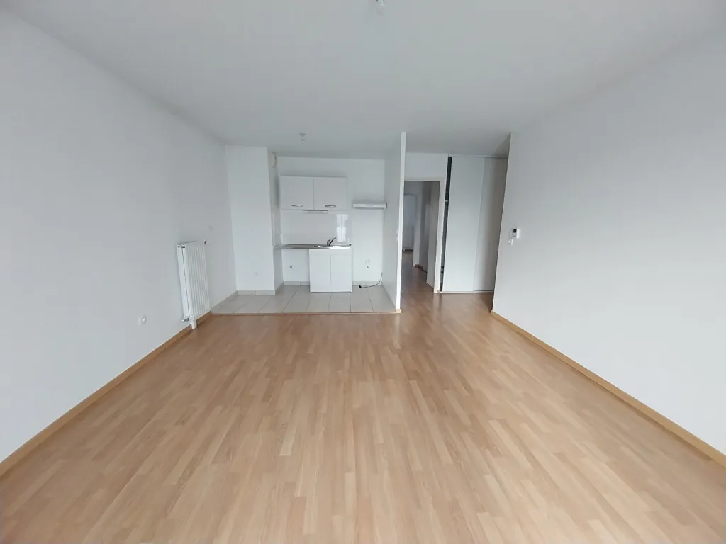 Elutuba - 3-Bed Apartment with Terrace in Sainte Luce