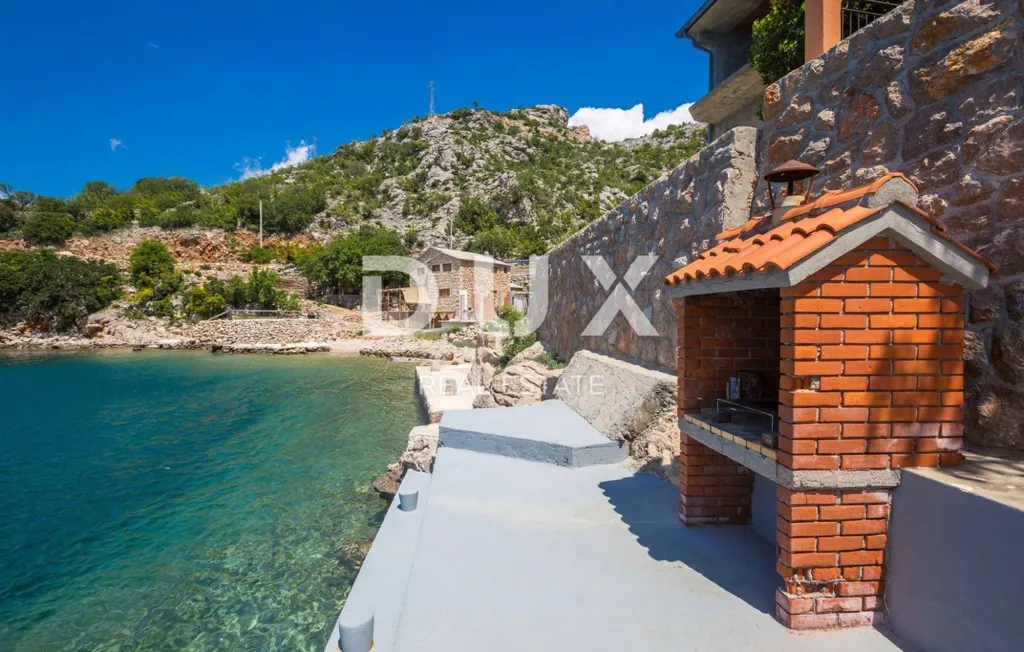 Terrass - Two-Unit House with Sea View in Karlobag