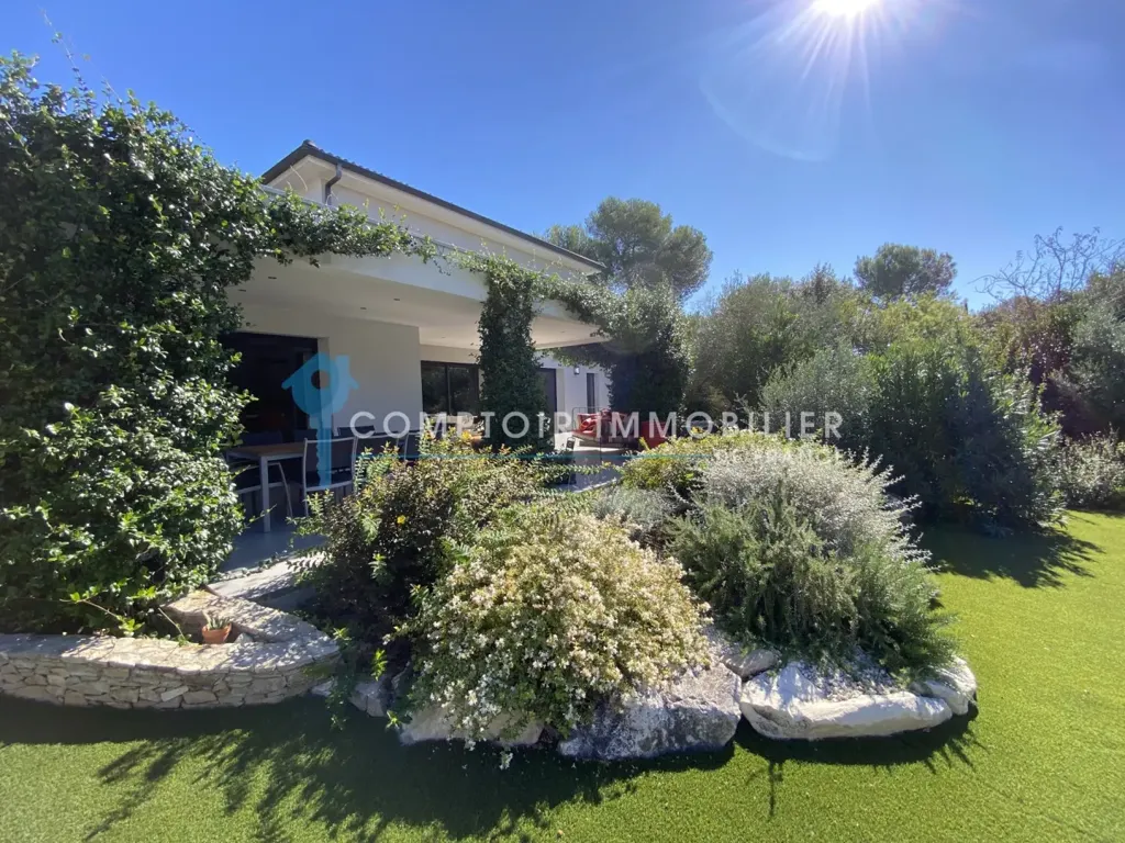 Aed - Luxury Villa with Pool in Nîmes