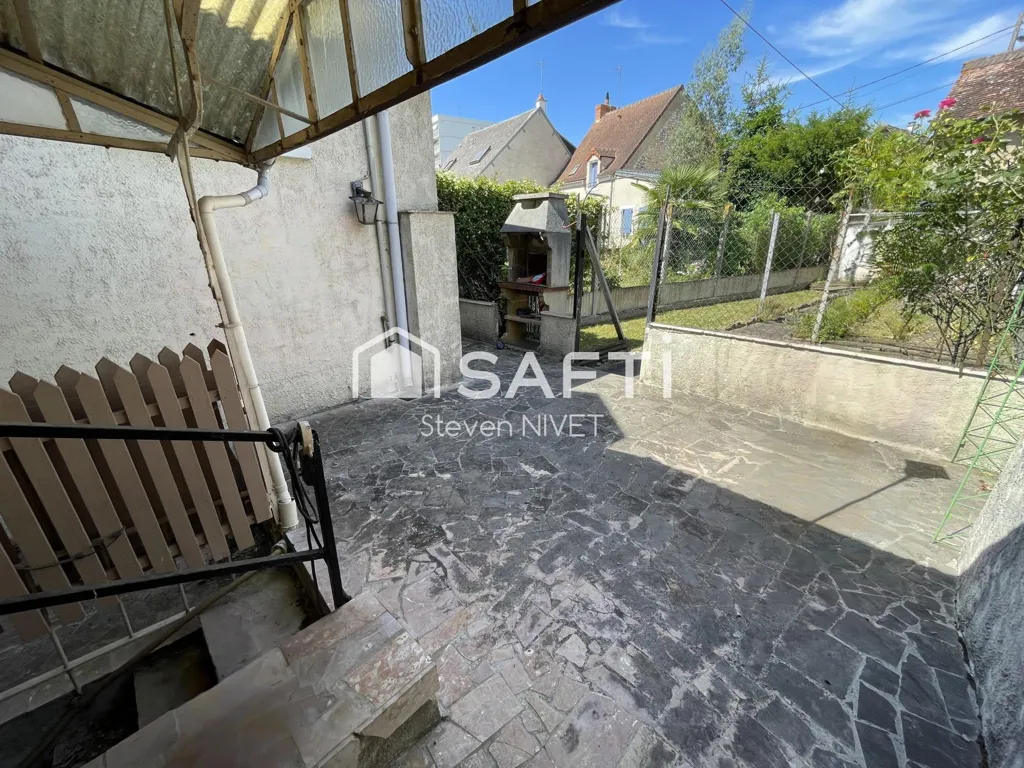 Giardino - City House with Garden in Chateauroux
