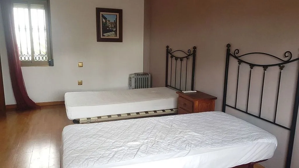 Magamistoad - Chalet with Pool in Casco Antiguo