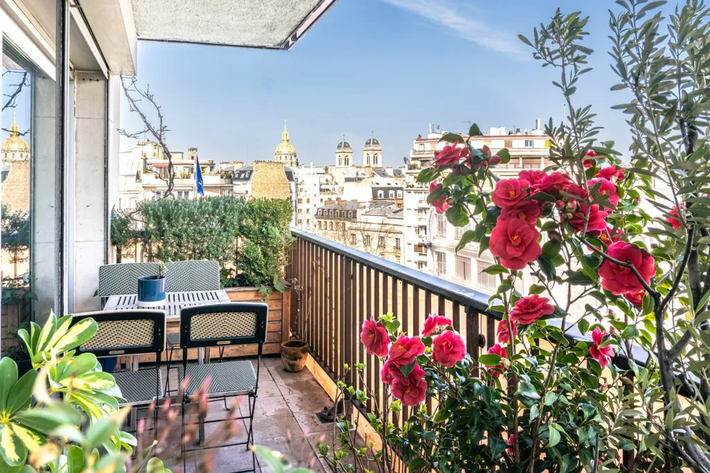 Balcon - Appartement avec Terrasse et Vue Panoramique à Invalides