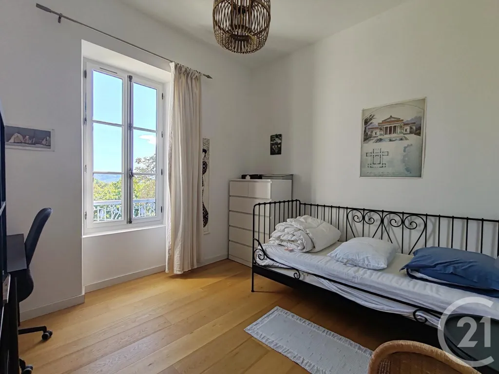 Chambres - Maison de Maître Rénovée à Forcalquier