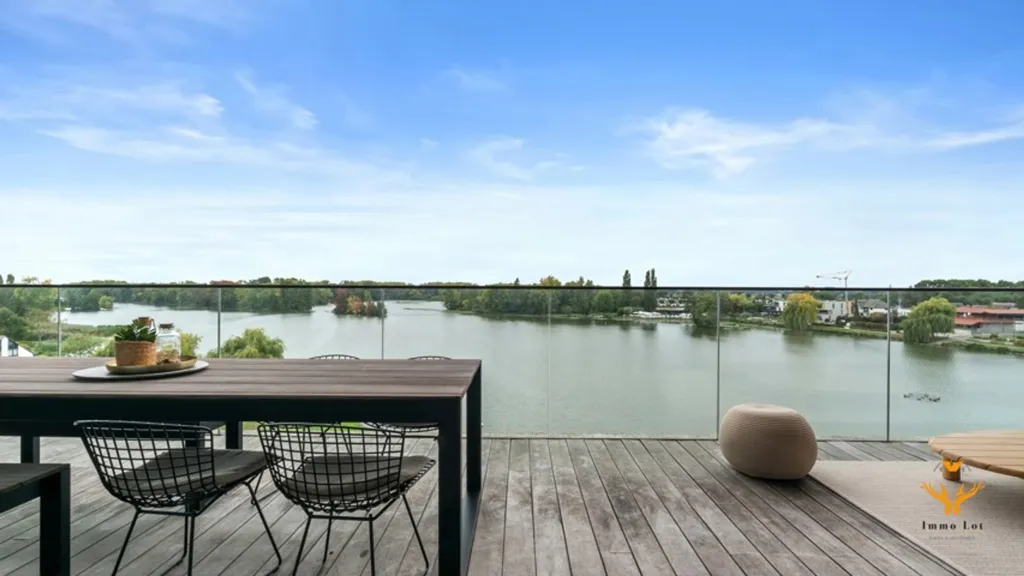 Terrass - Penthouse with Water View in Berlare