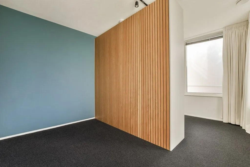Esik - Semi-Detached House with Courtyard in Den Haag
