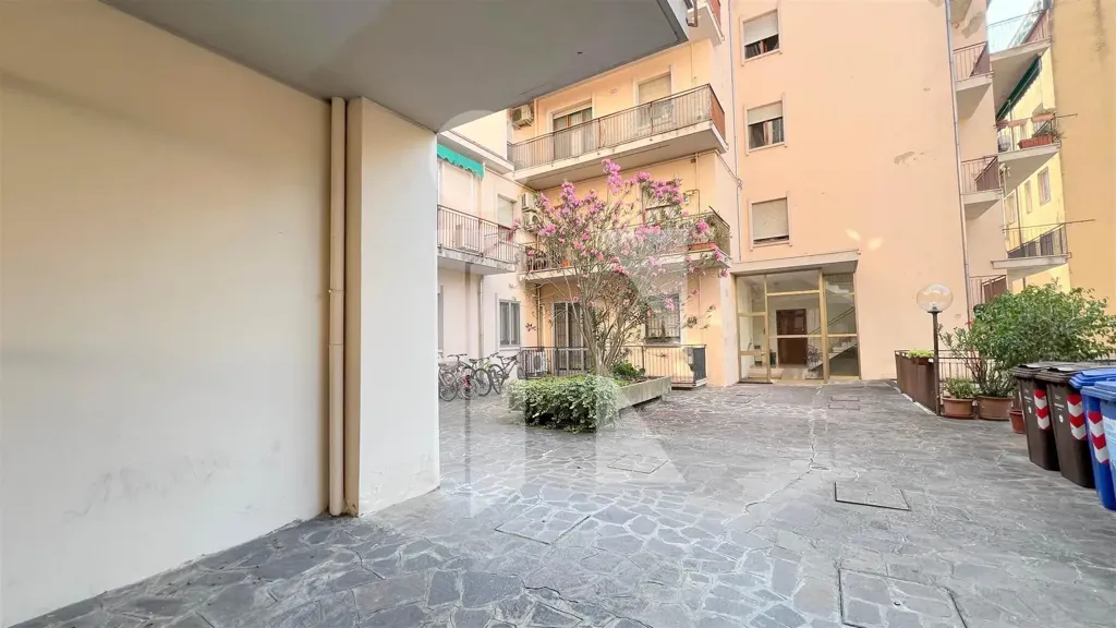 Aed - Bright Bilocale in City Centre, Mantova
