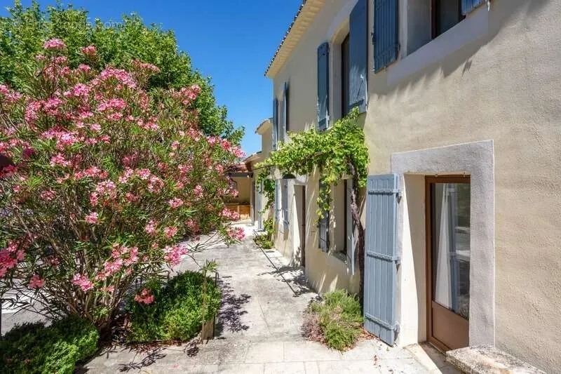 Välivaade - Renovated Bastide with Luberon View in Oppède