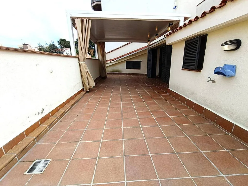Terrace - Luxury Duplex Flat with Terrace in Arenys de Mar