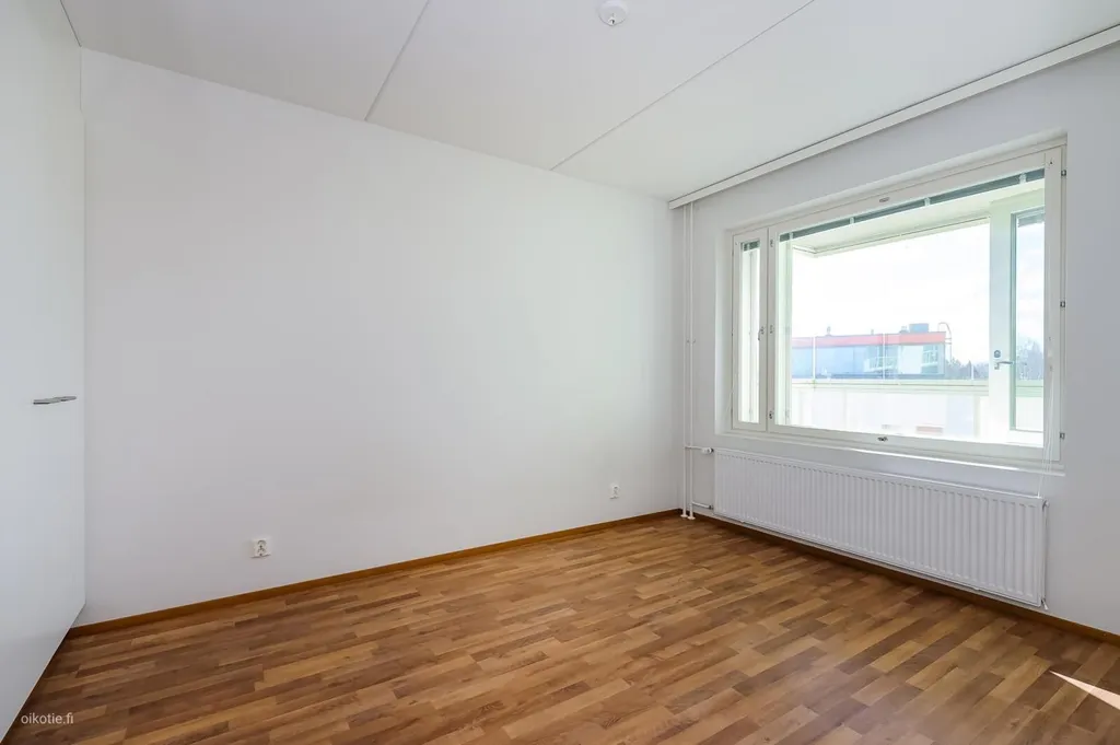 Toad - Spacious Duplex with Balcony in Asola, Vantaa