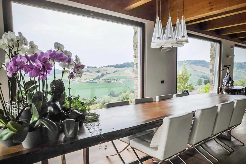 Salle à manger - Modern Villa with Pool and Spa near Parma