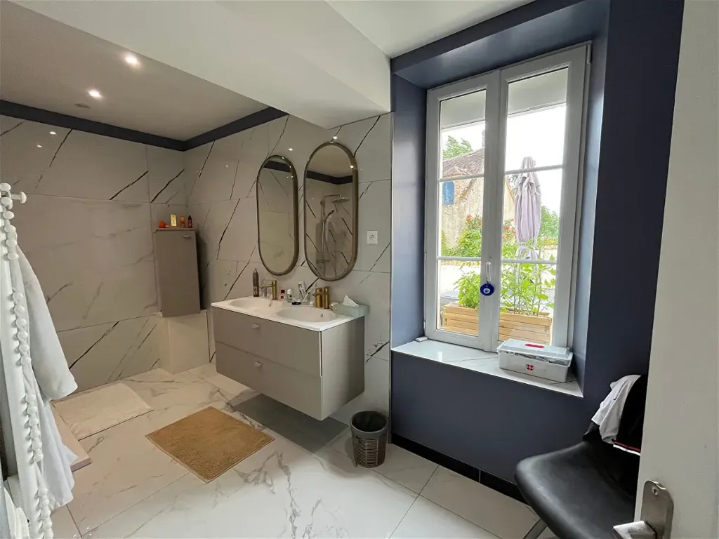 Maison 7 pièces à Dollot