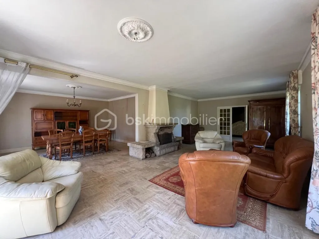 Elutuba - House with Large Annex in Rural Setting